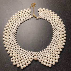 NWOT Pearl necklace collar